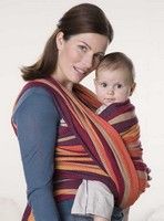 Babies richtig in Tragetuch tragen